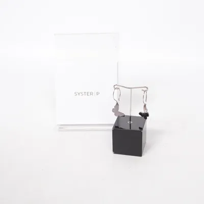 Boucles d'oreilles (Blanc) de Syster P Métal inconnu