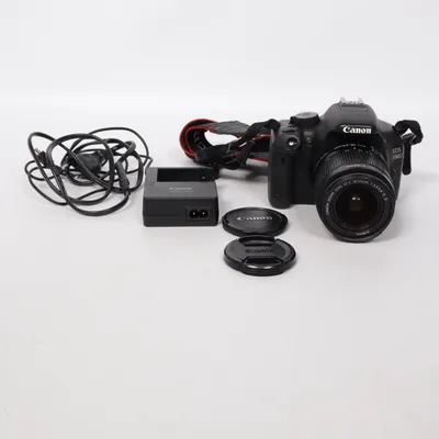 DSLR camera (DS126271) from Canon