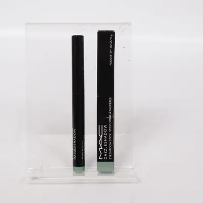 Ögonskugga (DAZZLESHADOW) från MAC