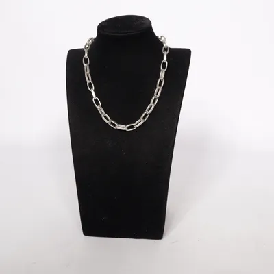 Halsband (Silverfärgad) från Arium Okänd metall