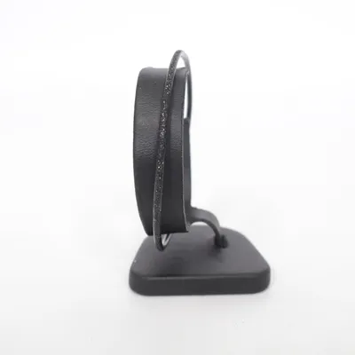 Armring (Svart) Okänd metall