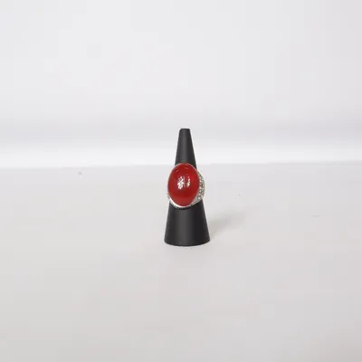 Ring (Rot, Silber) Unbekanntes Metall