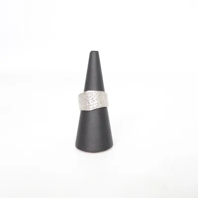 Ring (Silverfärgad) Okänd metall