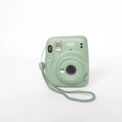 Polaroid camera (Mini 11) from Fujifilm