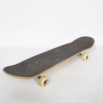 Skateboard (Gul, Svart) från Kiks