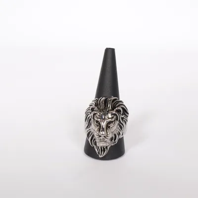 Ring (Silverfärgad) Okänd metall, Rostfritt stål