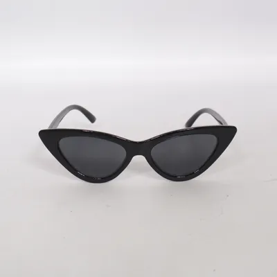 Solglasögon (Svart) från Specially Designed for Montini