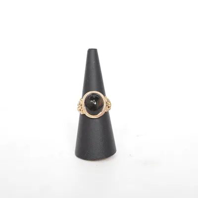 Ring (Guldfärgad, Svart, Flerfärgad) Okänd metall