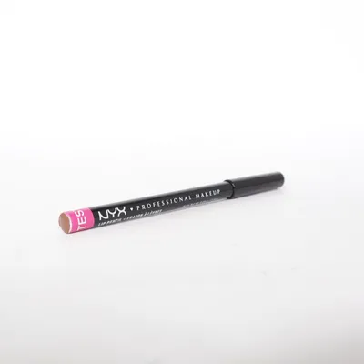 Crayon à lèvres (Lip Pencil) de NYX Professional Makeup