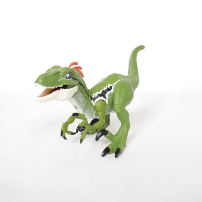 Toy animal (Green, Multicolored) from Zuru