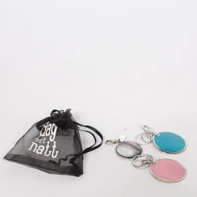 Charme (Bleu, Rose, Multicolore) de Dag och Natt Métal inconnu