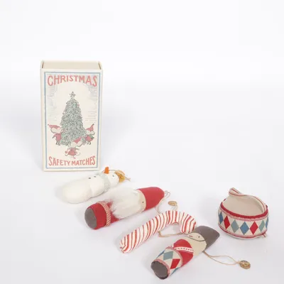 Juldekoration (Maileg Christmas Ornaments - Cotton & Linen  - 5 stk - H10) från Maileg