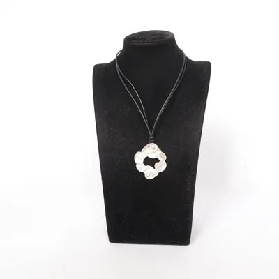 Collier (Noir, Argent) de Gemini Métal inconnu