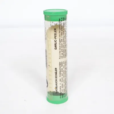 Garlic press (Green) from Genius