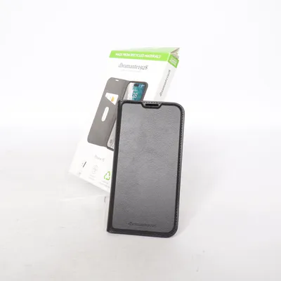 Mobilskal (iPhone 15) från Dbramante 1928