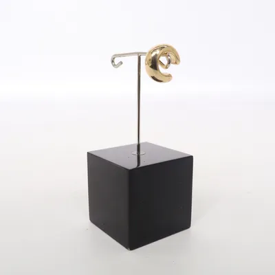 Örhänge (Guldfärgad) Okänd metall