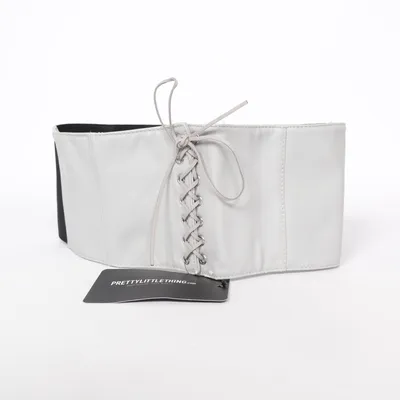 Taillengürtel (Jay Soft PU Grey Lace Up Belt) von PrettyLittleThing Elasthan, Polyester, Polyurethan