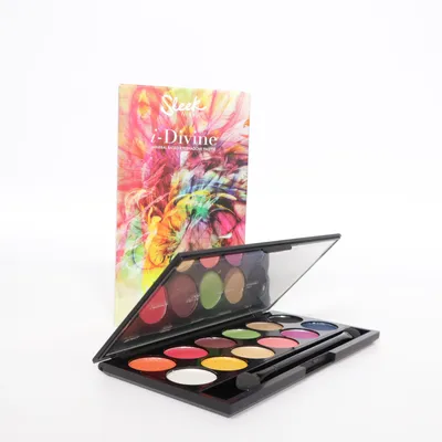 Ögonskuggspalett (i-Divine) från Sleek Makeup