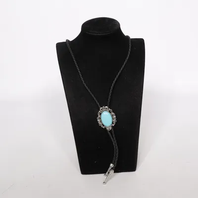 Collier (Noir, Turquoise, Argent) Métal inconnu