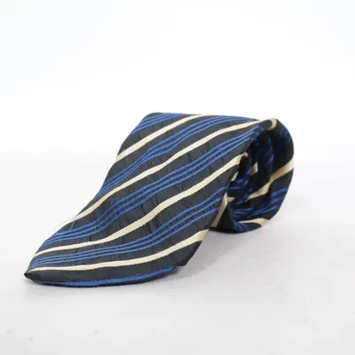 Slips (Svart, Blå, Beige) från Leoni