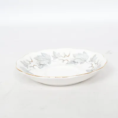 Assiett (Silver Maple) från Royal Albert