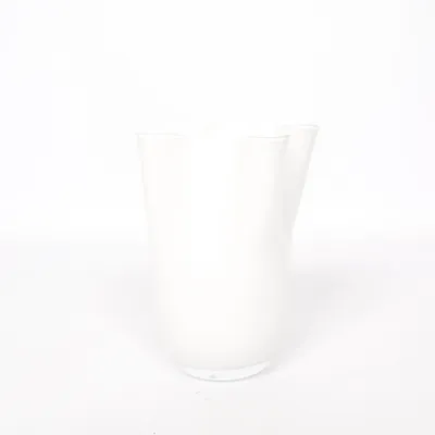 Vas (Vit) från Dorre Design