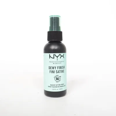 Setting spray (Dewy Finish) fra NYX Professional Makeup