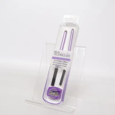 Sminkborste (Lila) från Real Techniques