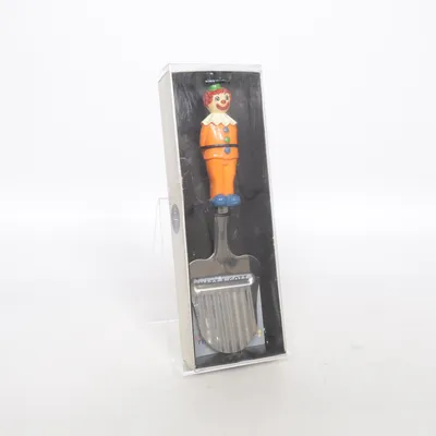 Osthyvel (Flerfärgad, Silverfärgad) från Sagaform