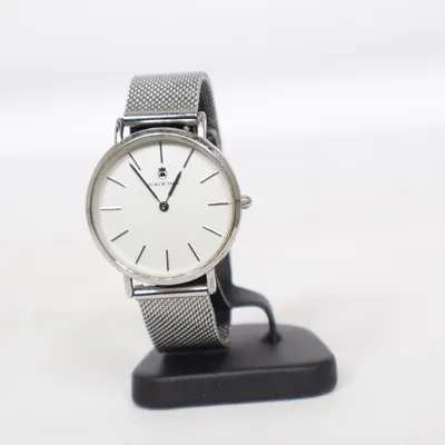 Wristwatch (Silver, White) from Black Oak