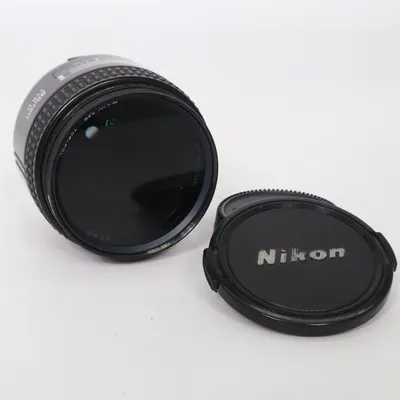 Kameraobjektiv (Svart) från Nikon