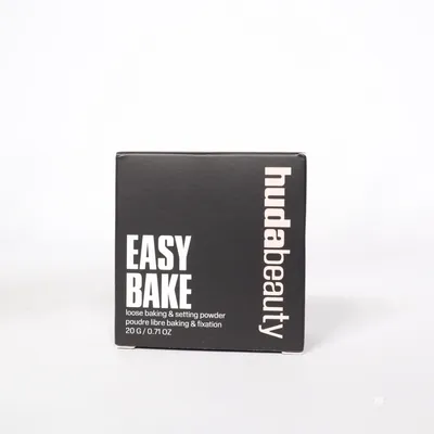 Puder (Easy Bake) från Huda Beauty