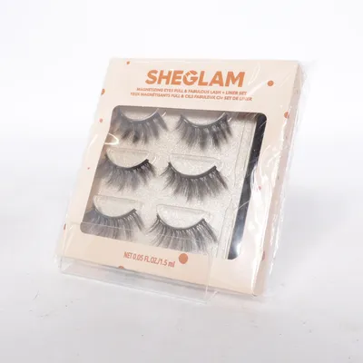 False lashes (Magnetizing Eyes Full & Fabulous Lash + Liner Set) from SHEGLAM