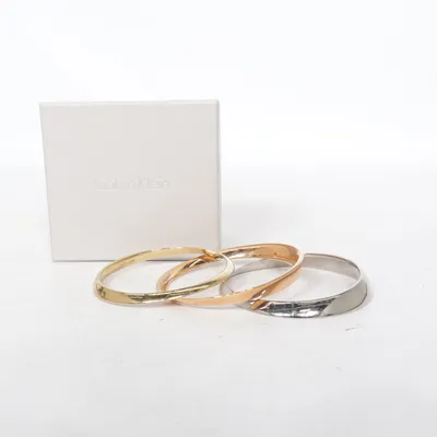 Armring (Guldfärgad, Silverfärgad) från Calvin Klein Okänd metall