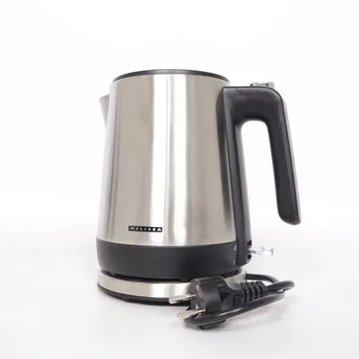 Vattenkokare (Silverfärgad, Svart) från Melissa