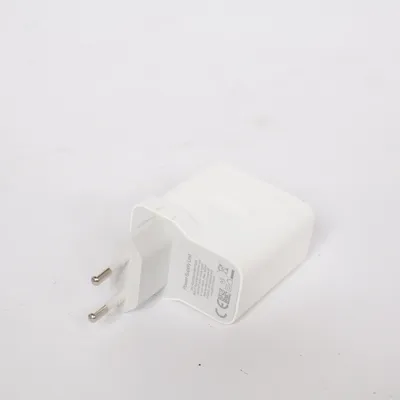 Mobiloplader (Charge 30) fra OnePlus