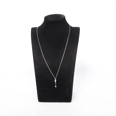 Halsband (Silverfärgad) Okänd metall