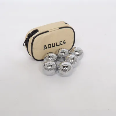 Parlor game from Boules