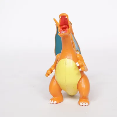 Legetøjsfigur (Charizard) fra Pokémon