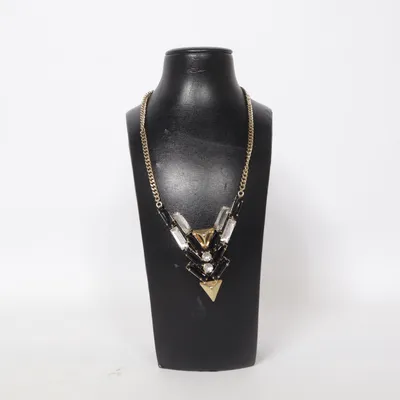 Collier (Or, Noir, Blanc) de Cubus Métal inconnu