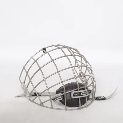 Hockeyutrustning (FM4500 L) från Nike Bauer