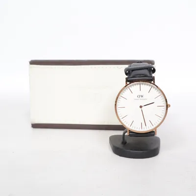 Wristwatch (Black) from Daniel Wellington