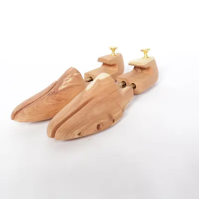 Shoe tree (Brown)