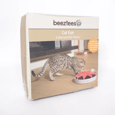 Cat toy (White, Red) from Beeztees