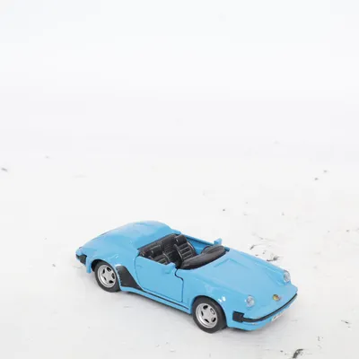 Toy car (911 Speedster) from Maisto