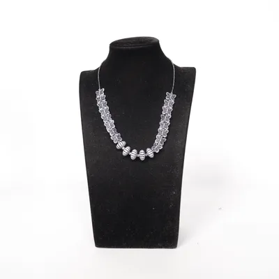 Ketting (Zwart, Wit) Onbekend materiaal