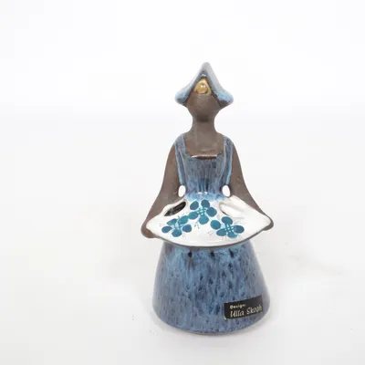 Figurine en porcelaine (Bleu, Blanc, Marron) de Ulla