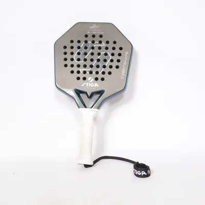 Padel racket (Cybershape) from Stiga