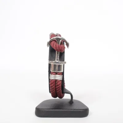 Bracelet (Rouge) Métal inconnu