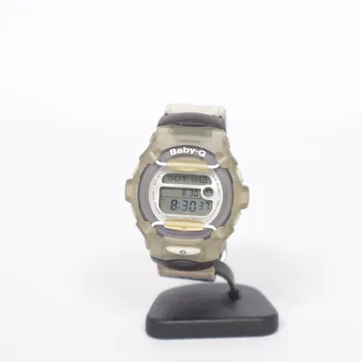 Wristwatch (Beige, Multicolored) from Casio
